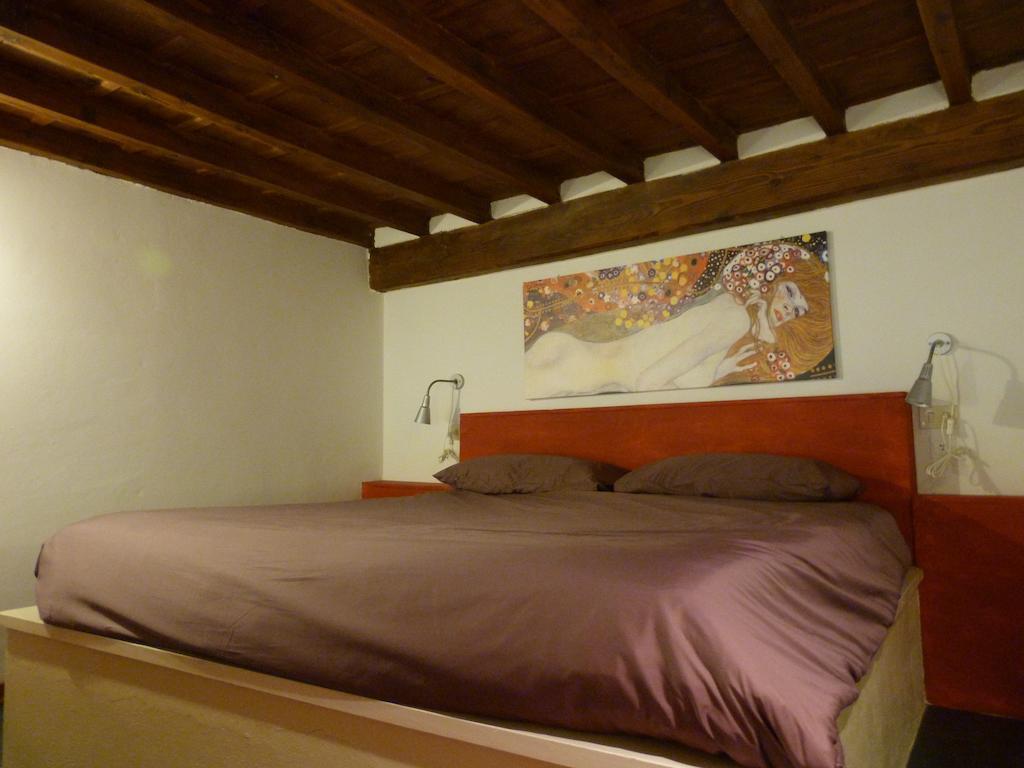 Appartamenti Ponte Vecchio Florencia Habitación foto